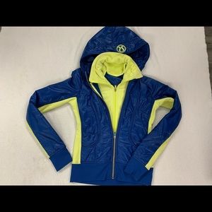 LULULEMON size 2 jacket, euc